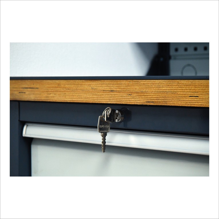 Верстак FBK 205.46.4-1R купить в Петрозаводске