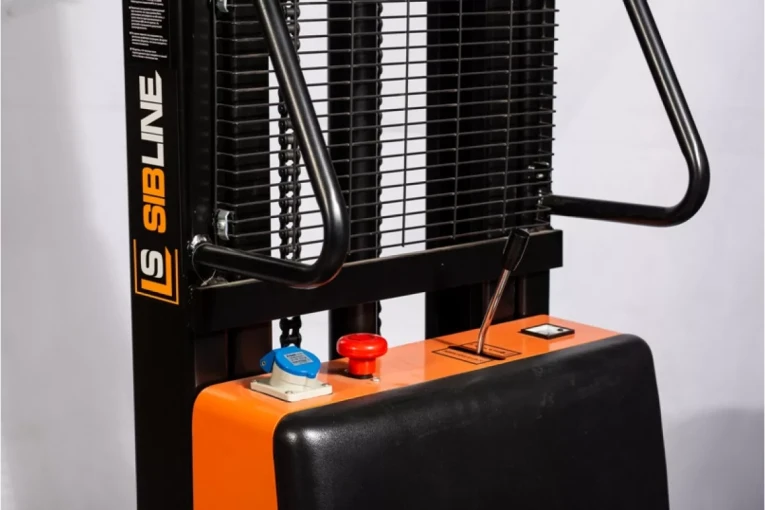 Штабелер с электроподъемом 1 т - 3 м Вилы: 1100 , Гелевая АКБ, SPN1030 SIBLINE купить в Петрозаводске Штабелер с электроподъемом 1 т - 3 м Вилы: 1100 , Гелевая АКБ, SPN1030 SIBLINE купить в Петрозаводске