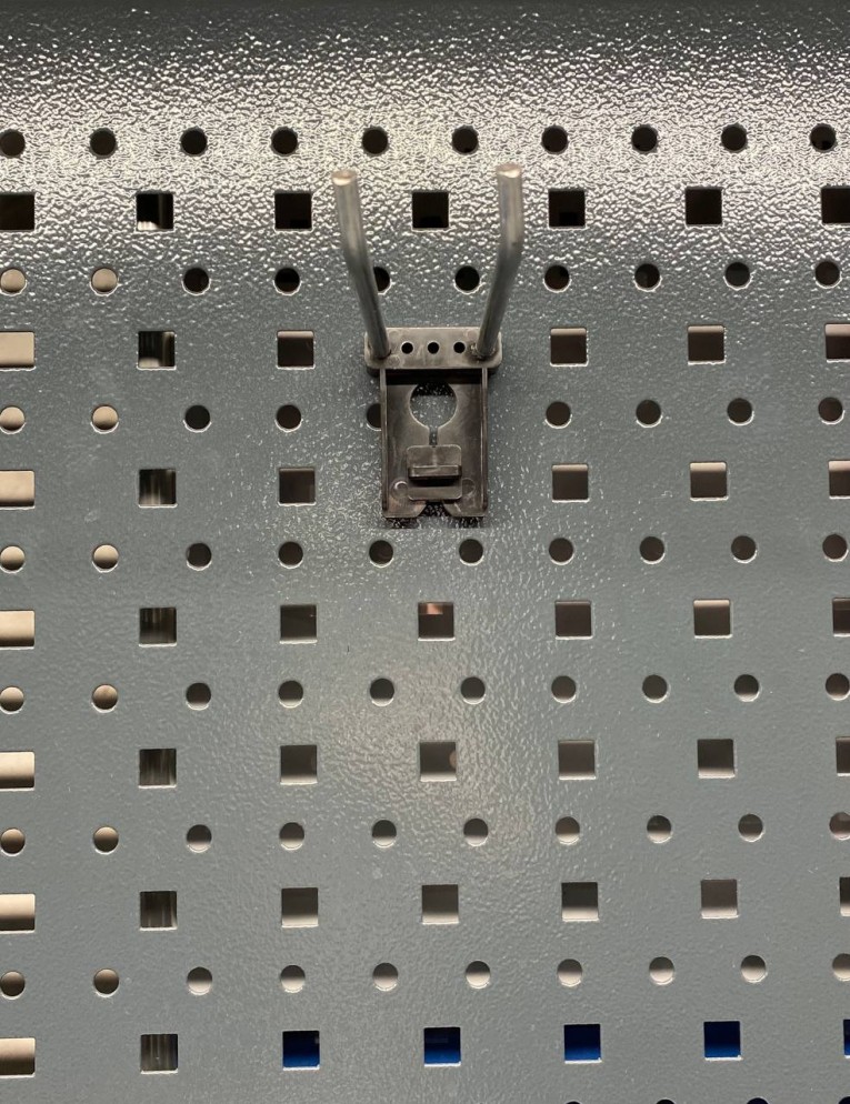 Крючок двойной 100 мм купить в Петрозаводске