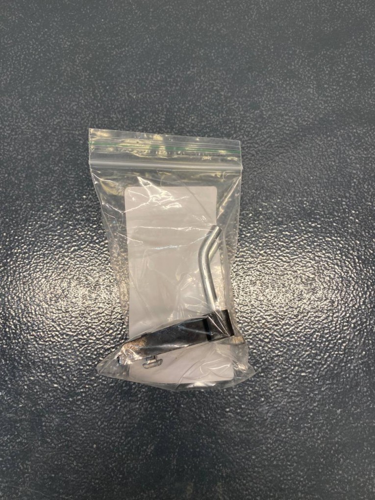 Крючок двойной 38 мм купить в Петрозаводске