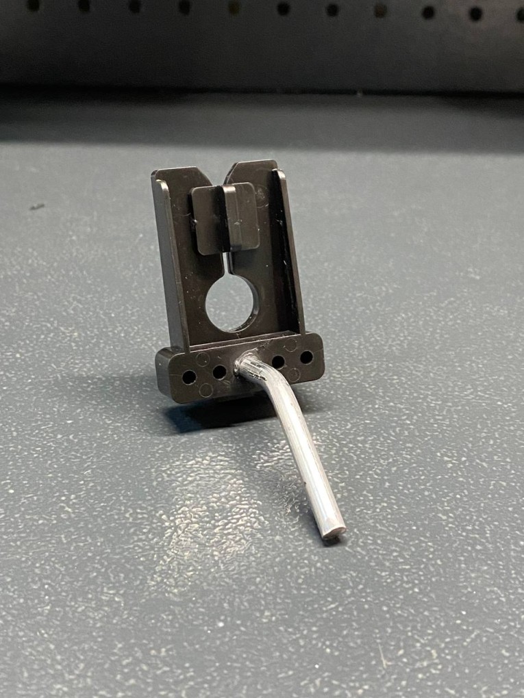 Крючок наклонный 50 мм купить в Петрозаводске