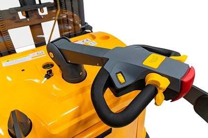 Штабелер электрический самоходный CDDK20 (2000 кг, 6,5 м, 24В / 300Ач, EPS) SMARTLIFT (SMART) купить в Петрозаводске Штабелер электрический самоходный CDDK20 (2000 кг, 6,5 м, 24В / 300Ач, EPS) SMARTLIFT (SMART) купить в Петрозаводске