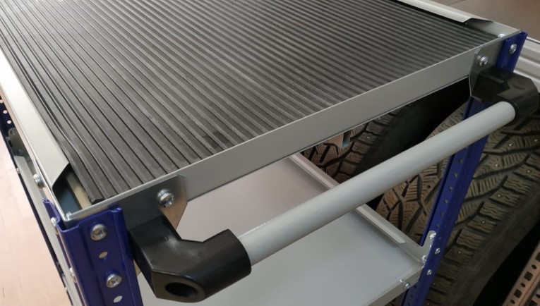 Тележка металлическая с тремя открытыми полками WDS Garage Тележка металлическая с тремя открытыми полками WDS Garage